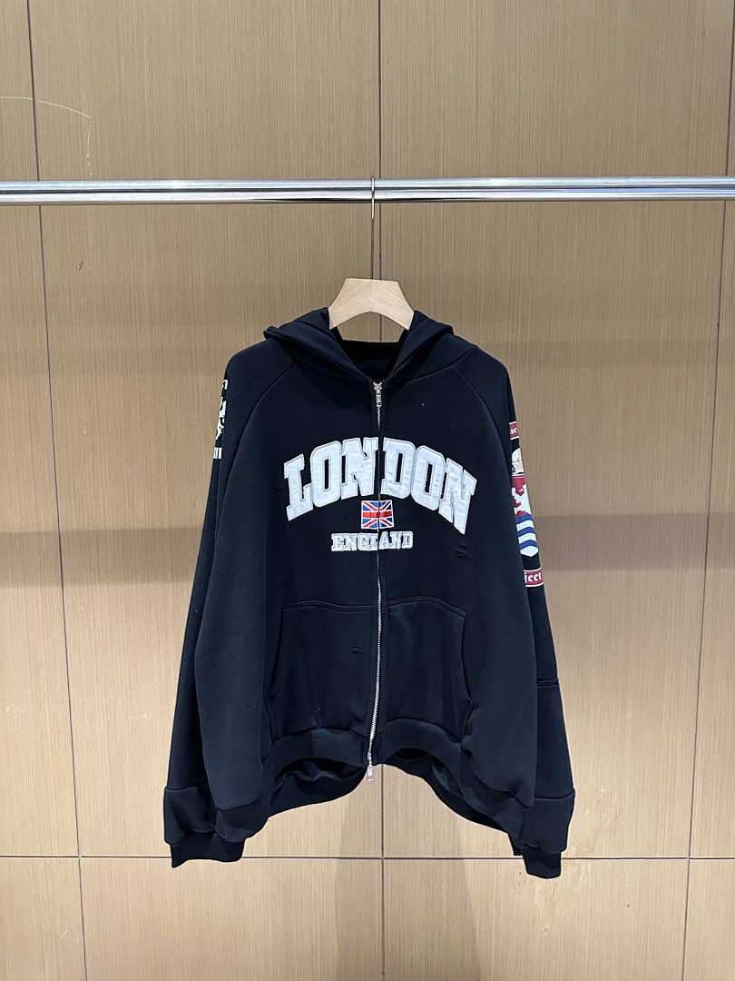 25S 워시드 디컨스트럭티드 런던 자수 패치워크 지퍼업 - Streetwear Brands London 리뷰 및 가격